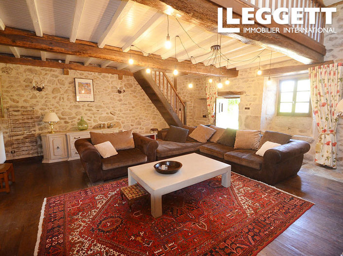 Image No.7-8 Bed House for sale