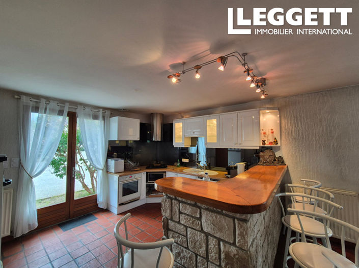 Image No.9-4 Bed House for sale