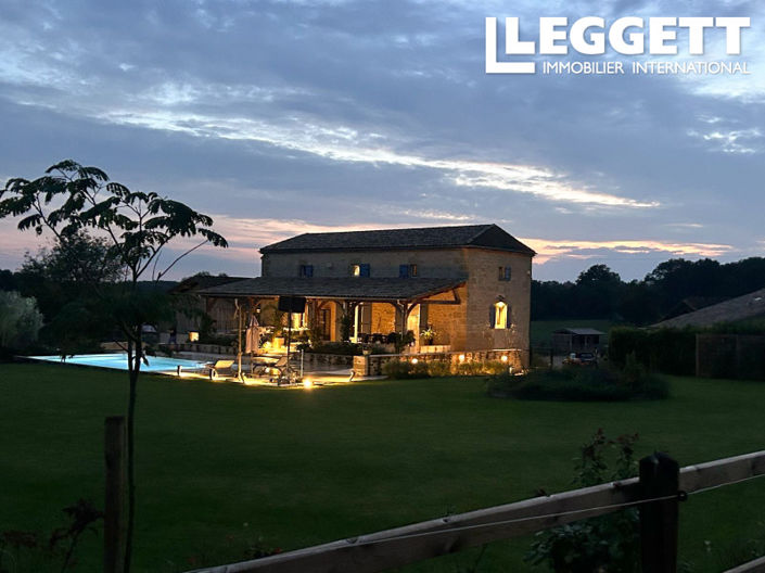 Image No.10-6 Bed House for sale