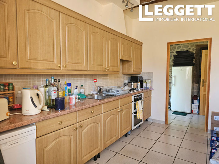 Image No.3-6 Bed House for sale