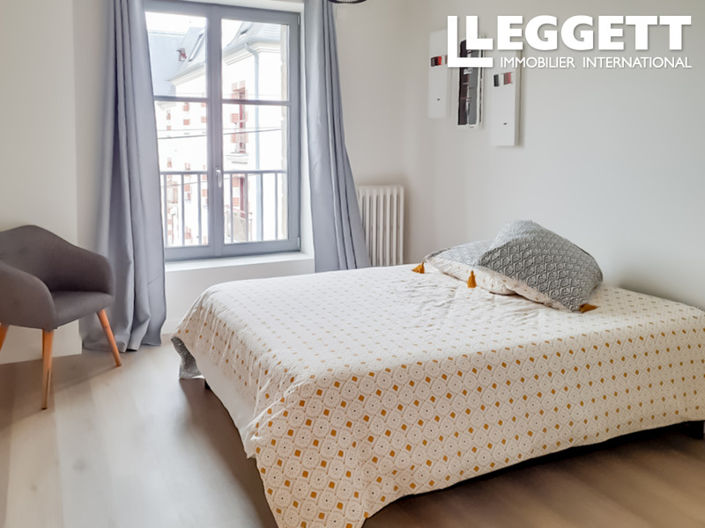 Image No.7-6 Bed House for sale