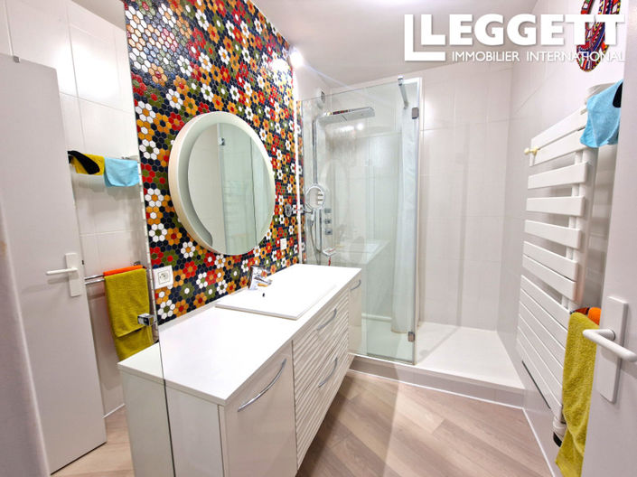 Image No.7-3 Bed Apartment for sale