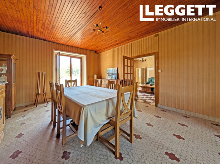 Image No.7-4 Bed House for sale