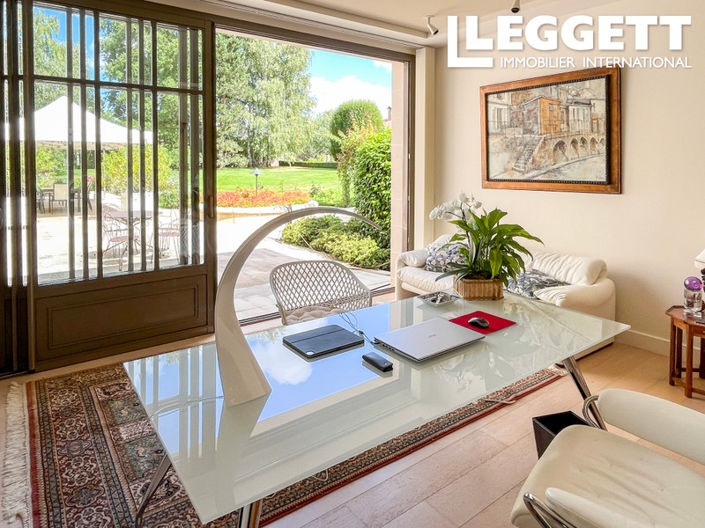 Image No.4-7 Bed House for sale