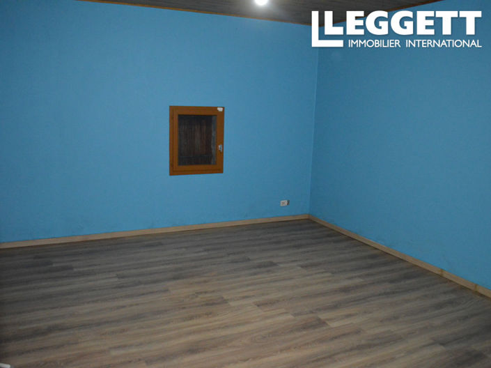 Image No.6-3 Bed House for sale