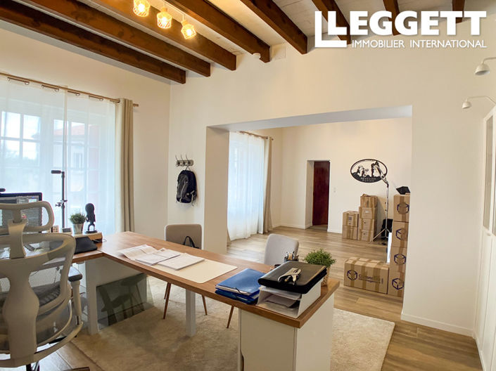 Image No.6-5 Bed House for sale