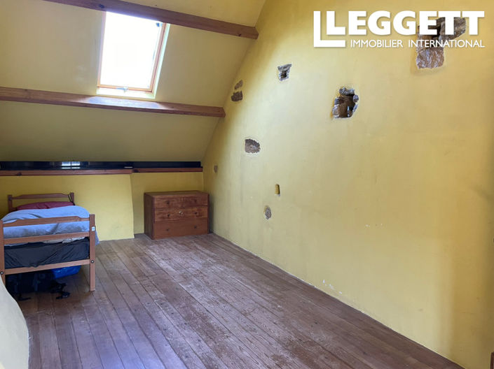 Image No.8-2 Bed House for sale