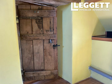 ahr0chm6ly9jzg4uagvzdglhlmltbw8vaw1hz2uvvevom