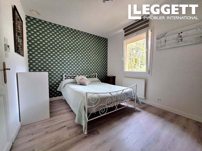 Image No.4-5 Bed House for sale