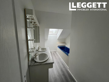 ahr0chm6ly9jzg4uagvzdglhlmltbw8vaw1hz2uvvevom