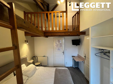 ahr0chm6ly9jzg4uagvzdglhlmltbw8vaw1hz2uvvevom