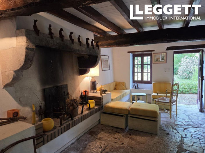 Image No.2-6 Bed House for sale