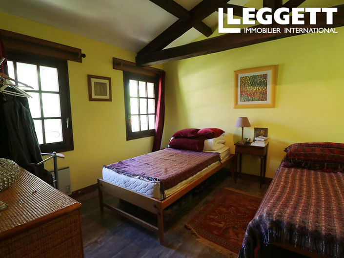 Image No.9-3 Bed House for sale