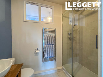 ahr0chm6ly9jzg4uagvzdglhlmltbw8vaw1hz2uvvevom