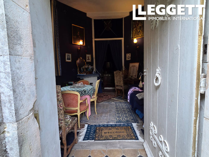 Image No.3-6 Bed Chateaux for sale