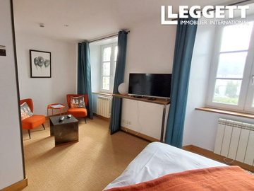 ahr0chm6ly9jzg4uagvzdglhlmltbw8vaw1hz2uvvevom