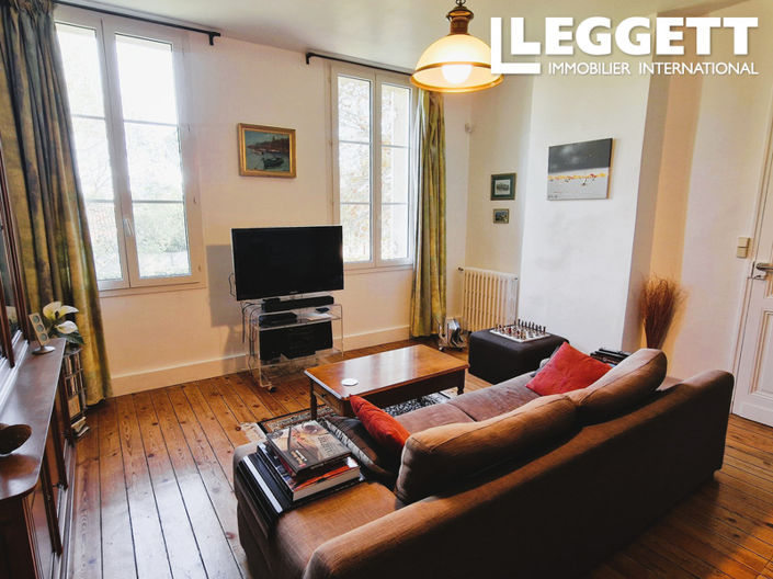 Image No.6-6 Bed House for sale