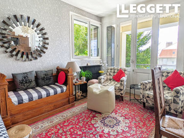 ahr0chm6ly9jzg4uagvzdglhlmltbw8vaw1hz2uvvevom