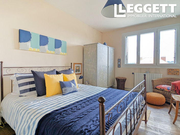 Image No.6-4 Bed House for sale