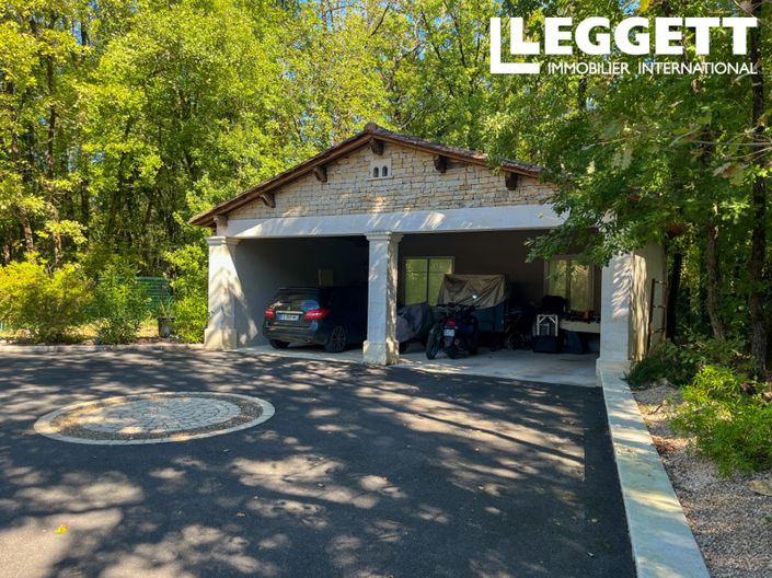 Image No.9-5 Bed House for sale