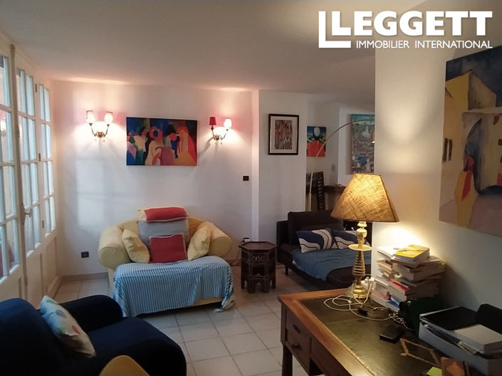 Image No.2-4 Bed House for sale