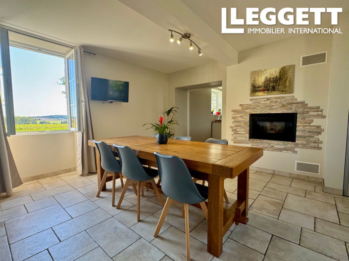 Image No.2-Maison de 5 chambres à vendre à Saint-Gervais-les-Trois-Clochers