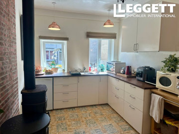 ahr0chm6ly9jzg4uagvzdglhlmltbw8vaw1hz2uvvevom