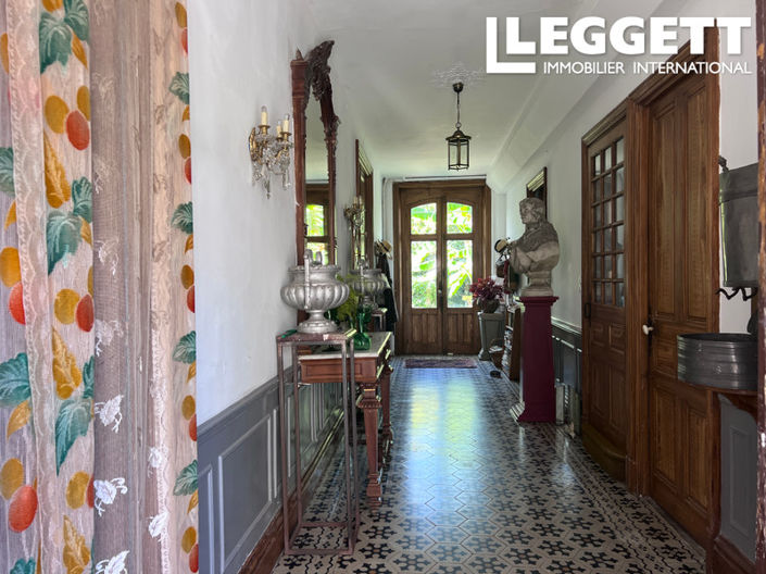 Image No.2-6 Bed House for sale