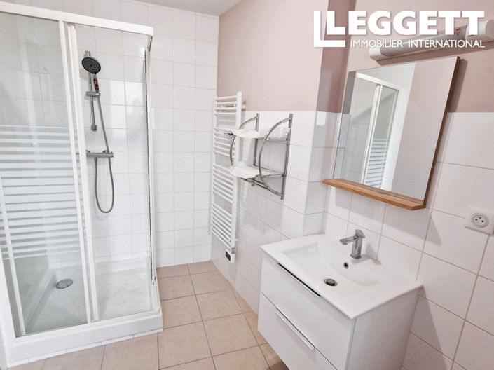 Image No.4-1 Bed House for sale