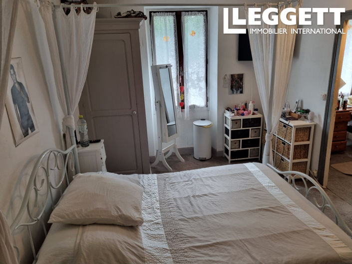 Image No.7-4 Bed House for sale