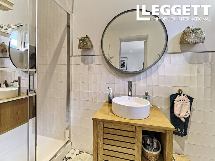 Image No.9-4 Bed House for sale