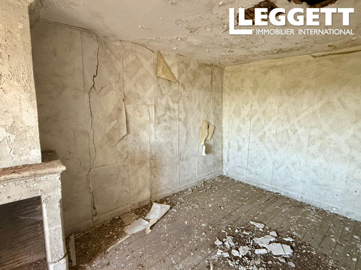 Image No.6-4 Bed House for sale