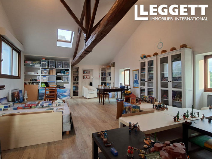 Image No.5-5 Bed House for sale