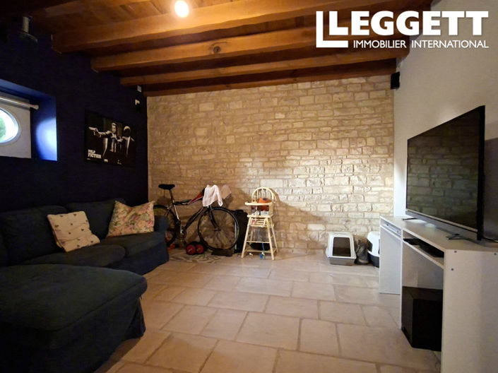 Image No.7-5 Bed House for sale