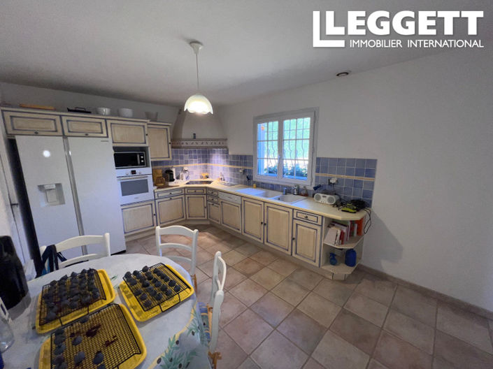 Image No.9-4 Bed House for sale