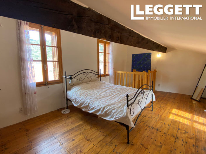 Image No.9-2 Bed House for sale