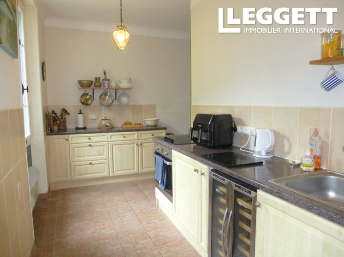 Image No.6-4 Bed House for sale