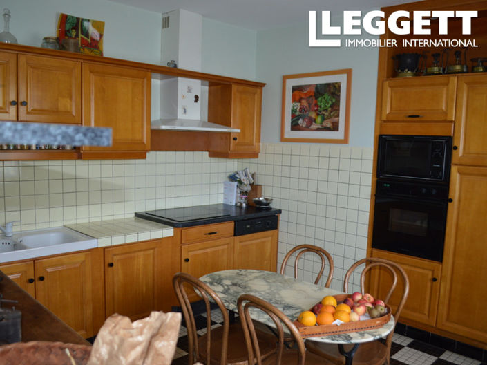 Image No.5-5 Bed House for sale