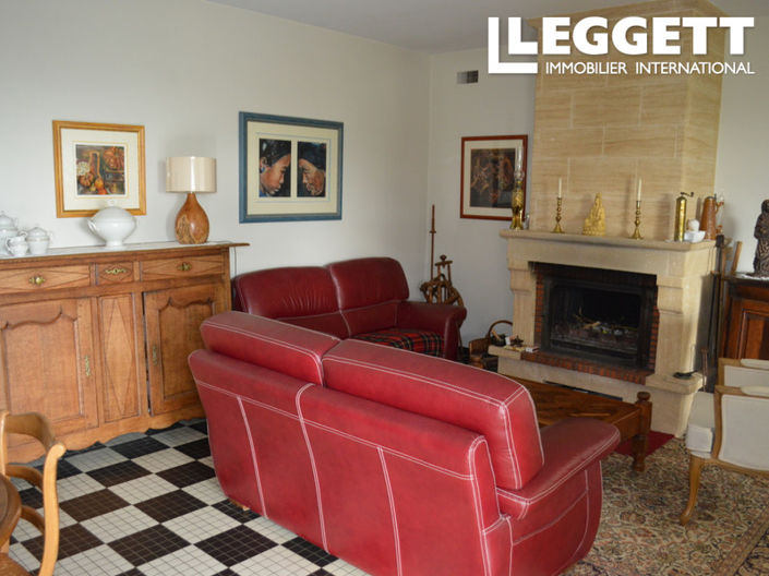 Image No.6-5 Bed House for sale