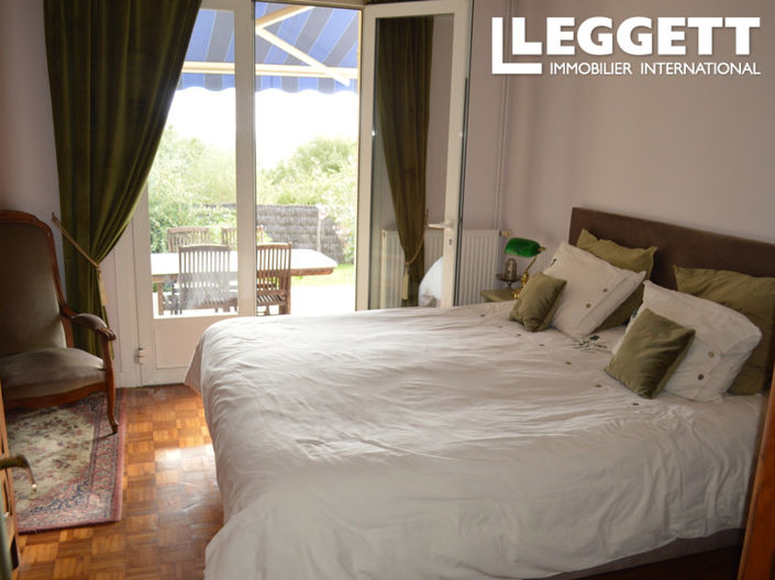 Image No.7-5 Bed House for sale