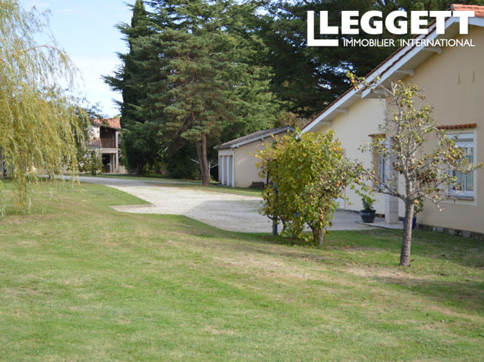 Image No.9-5 Bed House for sale