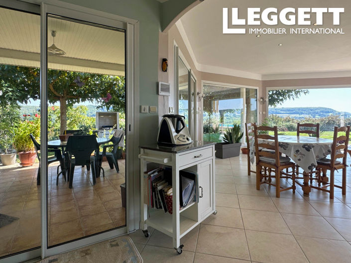 Image No.6-4 Bed House for sale