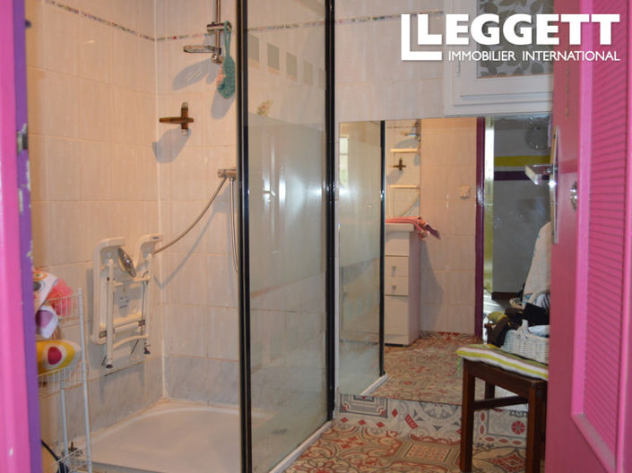 Image No.9-5 Bed House for sale