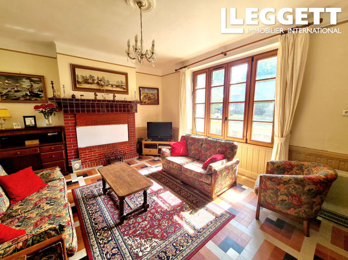 Image No.2-5 Bed House for sale