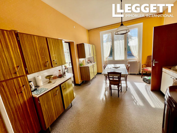 Image No.4-6 Bed House for sale