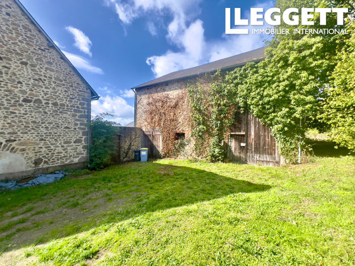 Image No.10-3 Bed House for sale