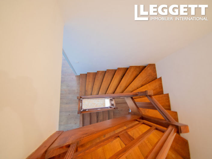 Image No.7-4 Bed House for sale