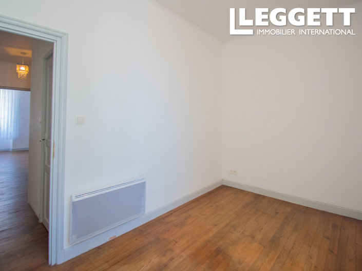 Image No.8-4 Bed House for sale