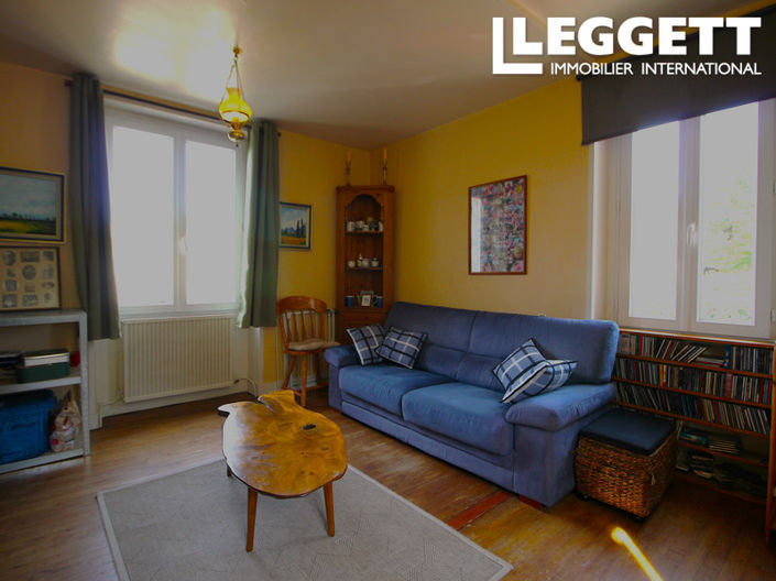 Image No.9-5 Bed House for sale