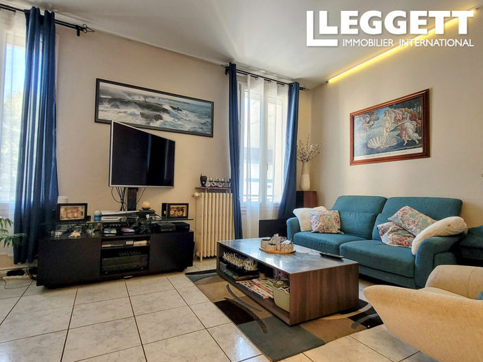 Image No.2-4 Bed House for sale